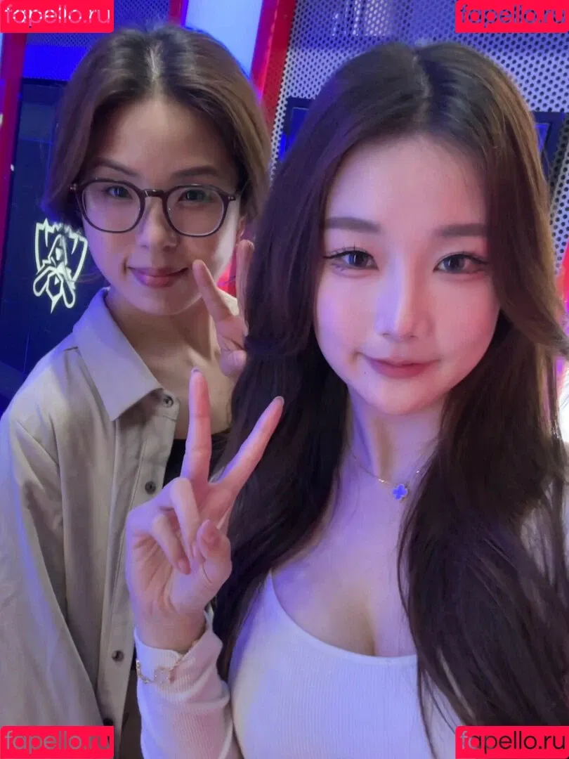 Athena / Kiittwy Onlyfans Photo Gallery 