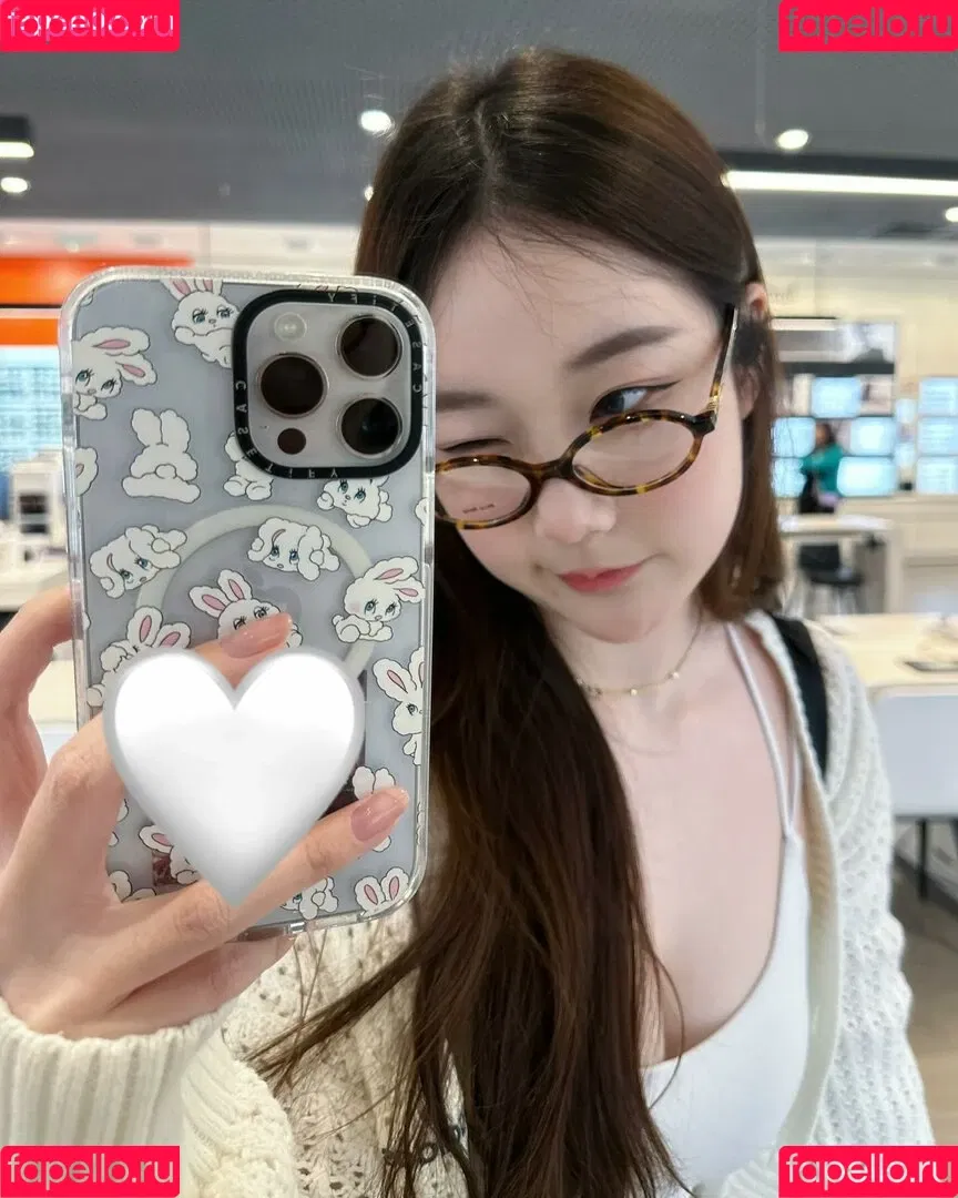 Athena / Kiittwy Onlyfans Photo Gallery 