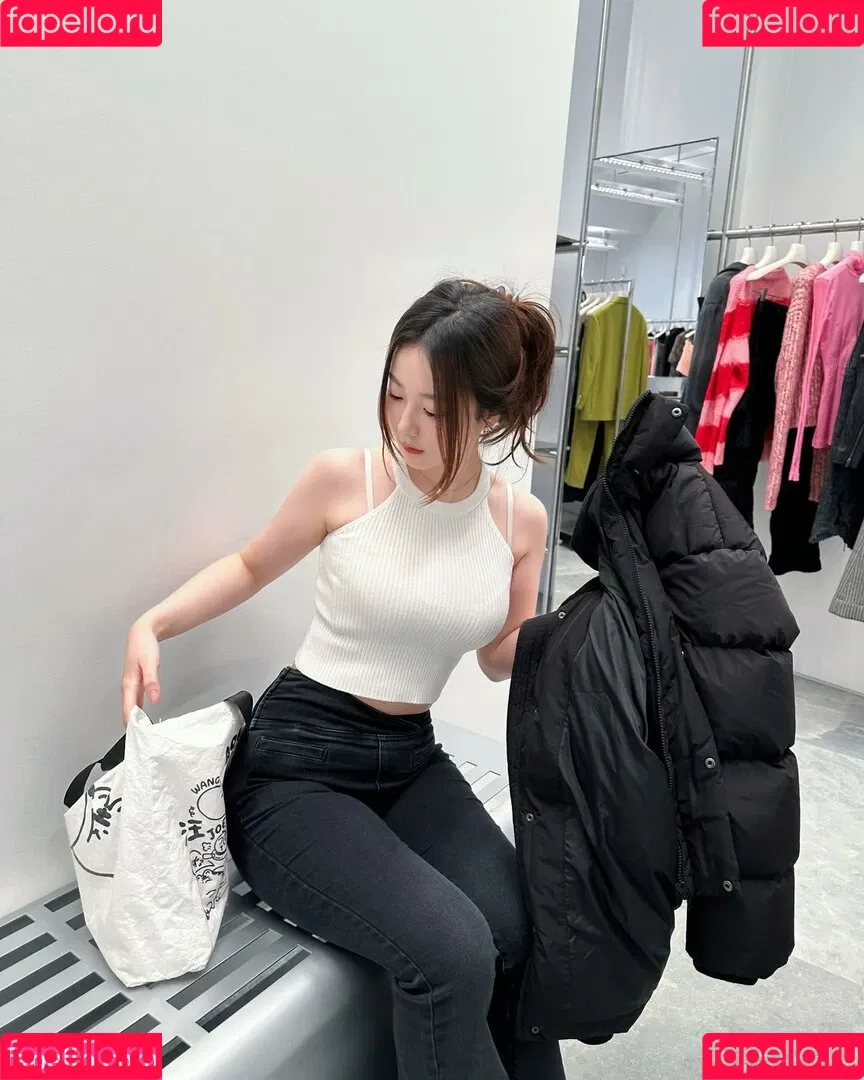 Athena / Kiittwy Onlyfans Photo Gallery 