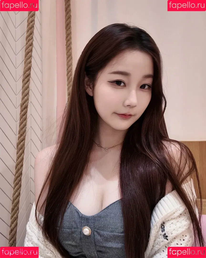 Athena / Kiittwy Onlyfans Photo Gallery 