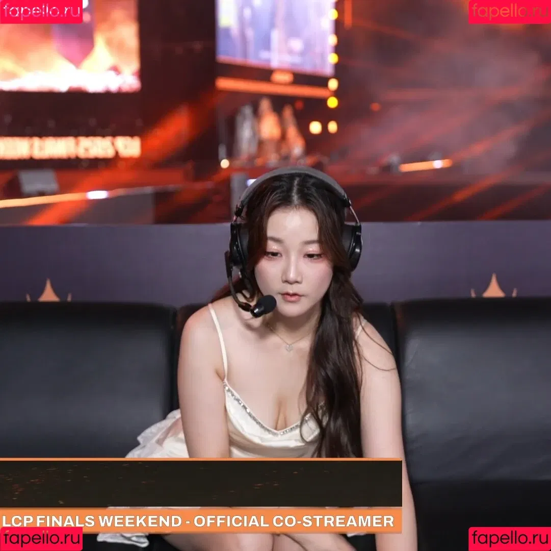 Athena / Kiittwy Onlyfans Photo Gallery 