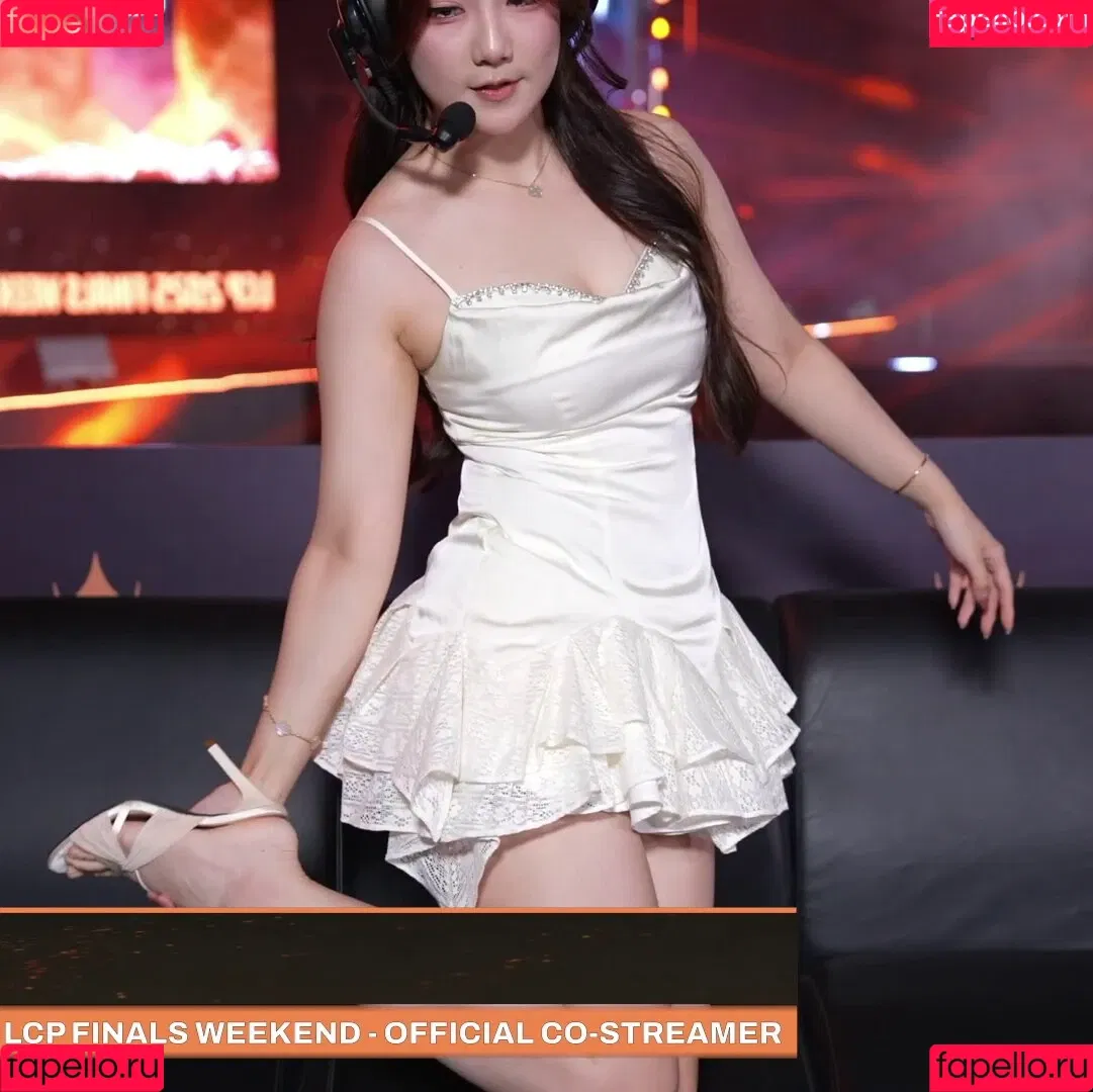 Athena / Kiittwy Onlyfans Photo Gallery 