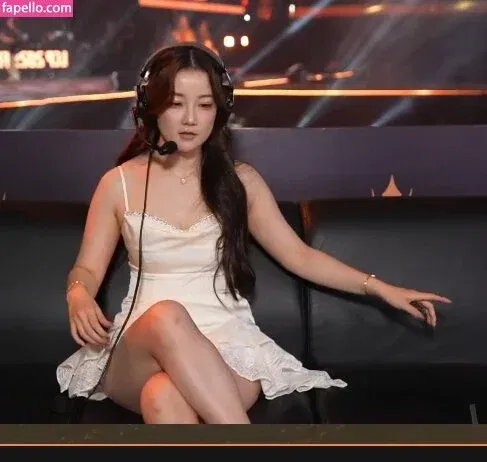 Athena / Kiittwy Onlyfans Photo Gallery 