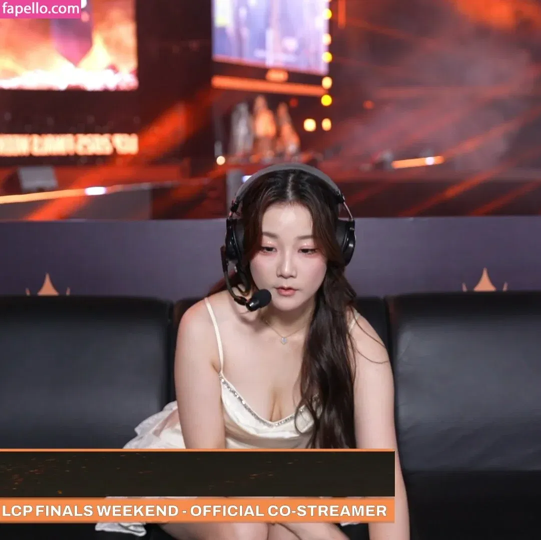 Athena / Kiittwy Onlyfans Photo Gallery 