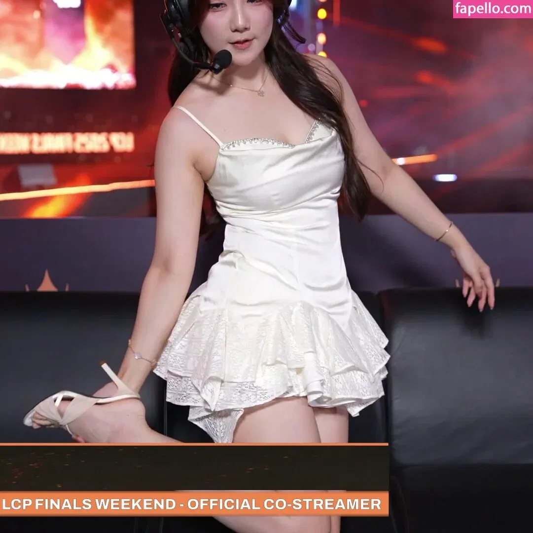 Athena / Kiittwy Onlyfans Photo Gallery 