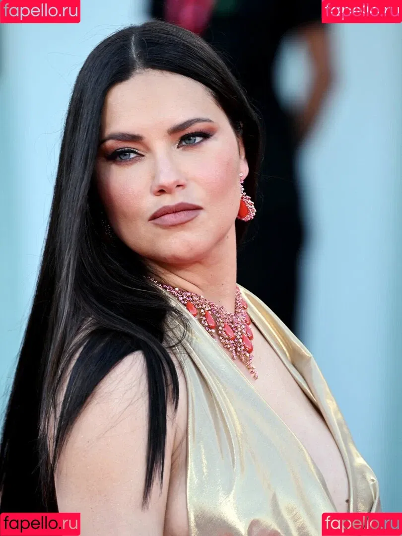 Aadryvieira_ / Adriana Lima / AdrianaLima / adrivainilla Onlyfans Photo Gallery 