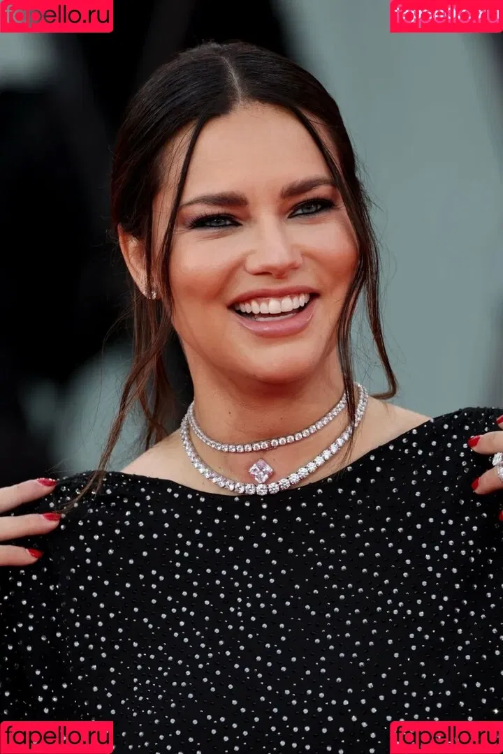 Aadryvieira_ / Adriana Lima / AdrianaLima / adrivainilla Onlyfans Photo Gallery 