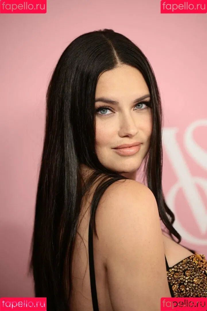 Aadryvieira_ / Adriana Lima / AdrianaLima / adrivainilla Onlyfans Photo Gallery 