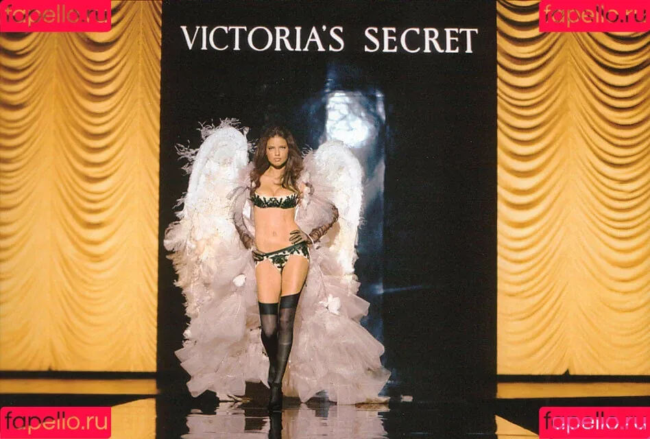 Aadryvieira_ / Adriana Lima / AdrianaLima / adrivainilla Onlyfans Photo Gallery 