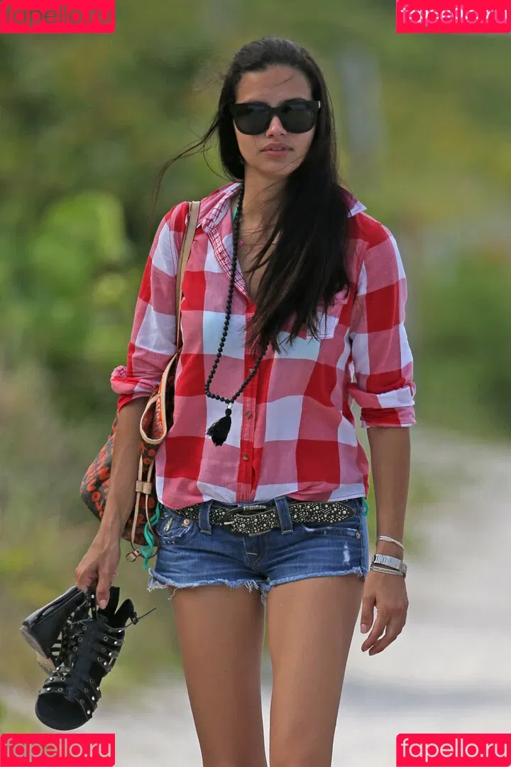 Aadryvieira_ / Adriana Lima / AdrianaLima / adrivainilla Onlyfans Photo Gallery 