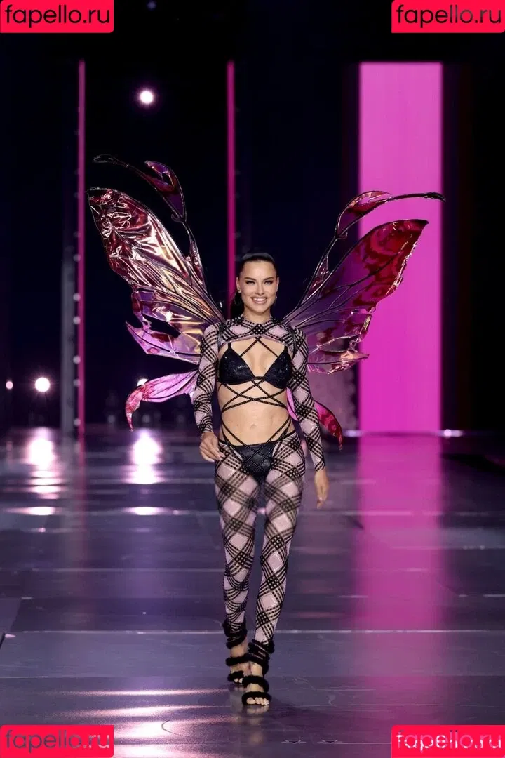 Aadryvieira_ / Adriana Lima / AdrianaLima / adrivainilla Onlyfans Photo Gallery 