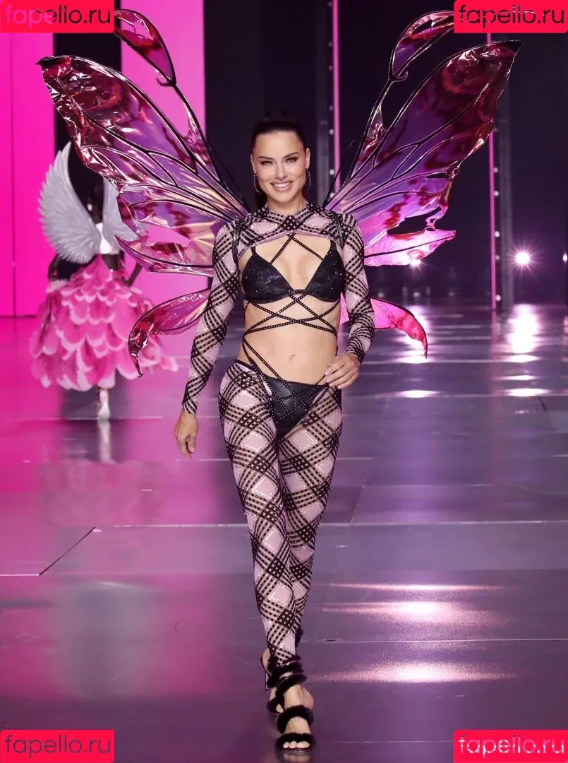 Aadryvieira_ / Adriana Lima / AdrianaLima / adrivainilla Onlyfans Photo Gallery 