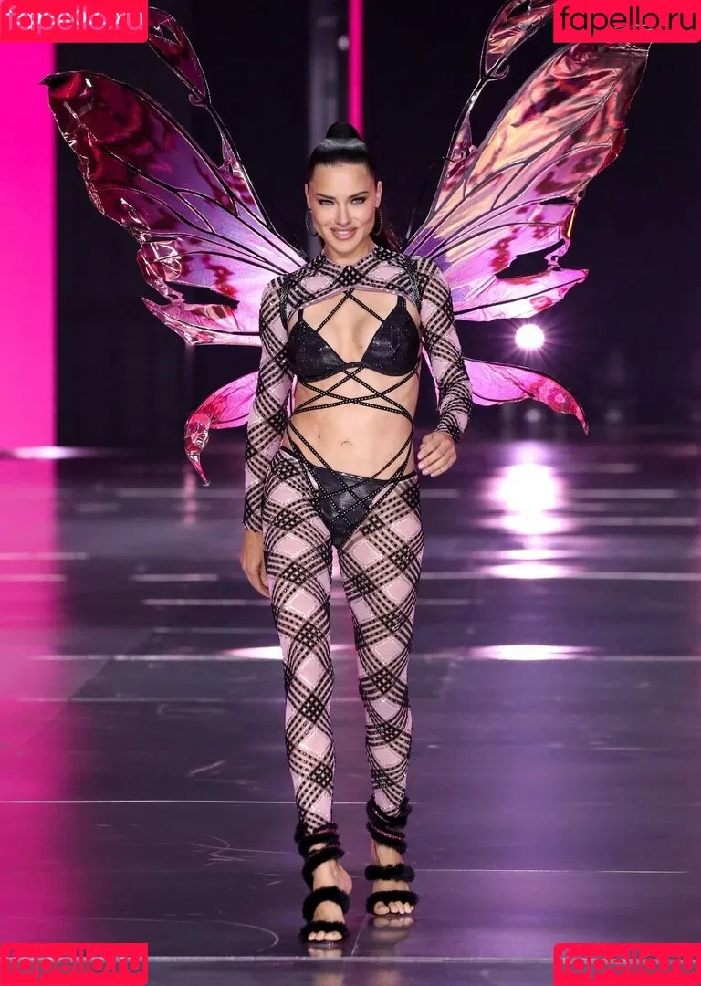 Aadryvieira_ / Adriana Lima / AdrianaLima / adrivainilla Onlyfans Photo Gallery 