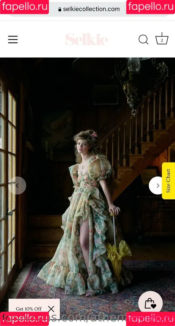 athenasees / athenaskisses / athenaskisses1 Onlyfans Photo Gallery 