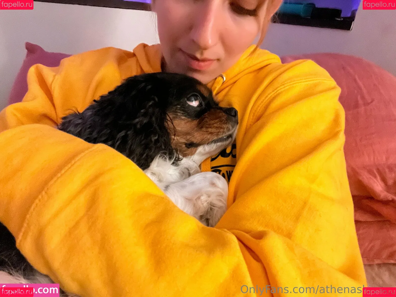 athenasees / athenaskisses / athenaskisses1 Onlyfans Photo Gallery 