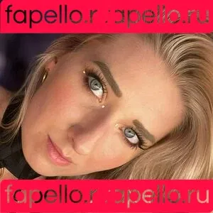 athenasees / athenaskisses / athenaskisses1 Onlyfans Photo Gallery 