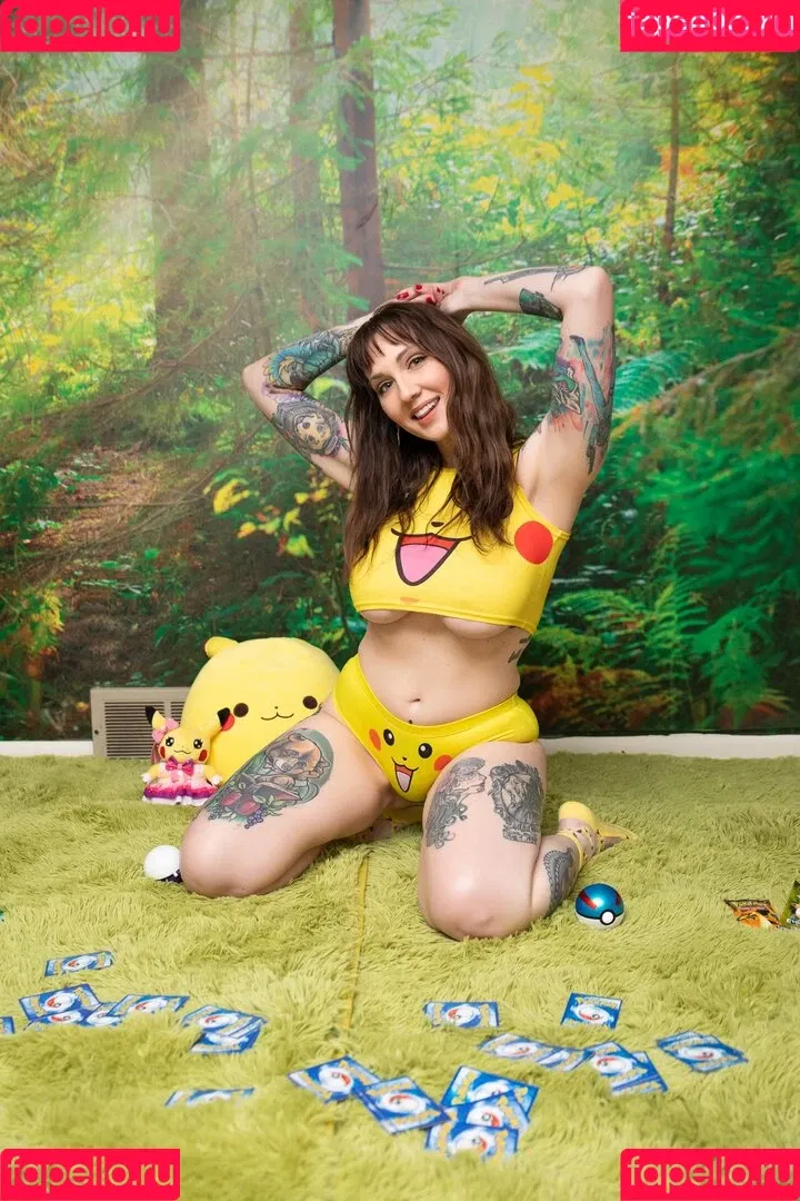 Erica Fett / Ericafett / erica.fett Onlyfans Photo Gallery 