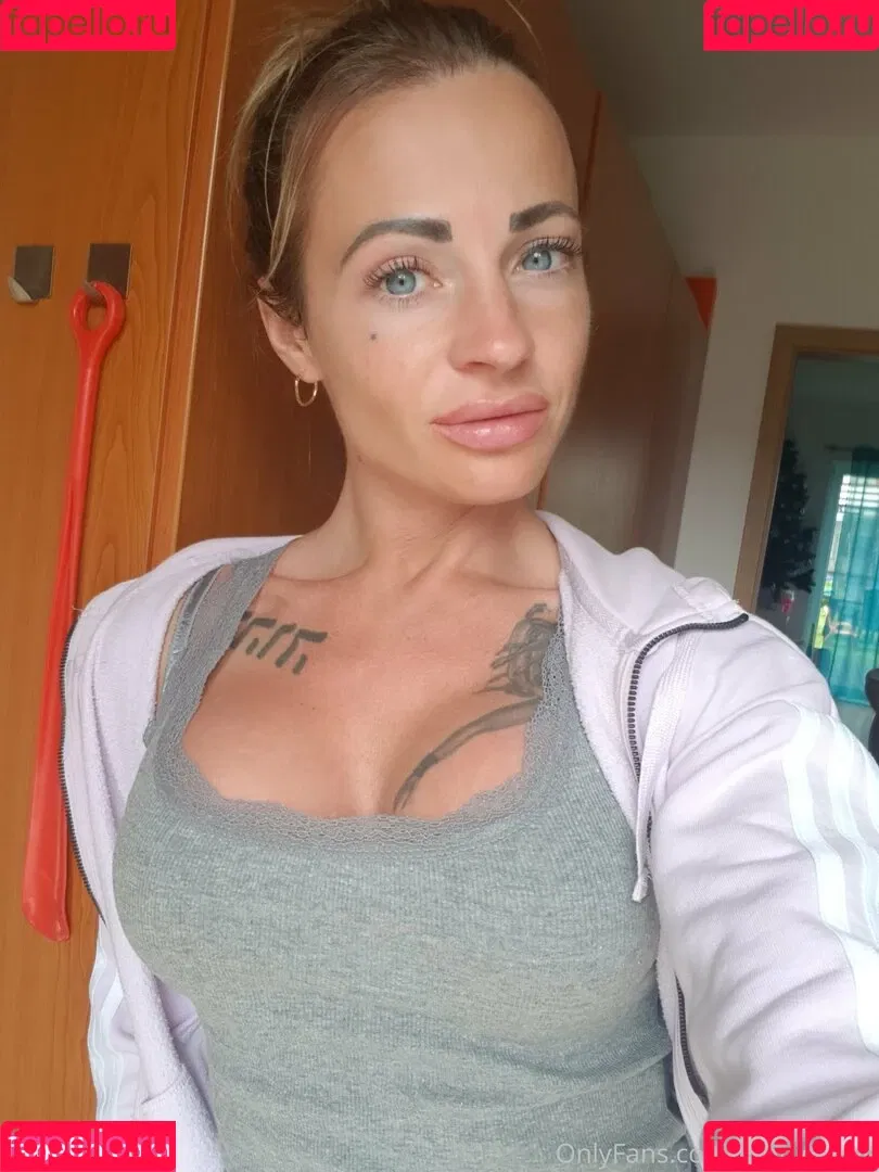 yourmonica / yourmonicaa Onlyfans Photo Gallery 