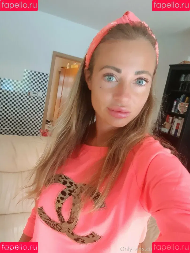 yourmonica / yourmonicaa Onlyfans Photo Gallery 