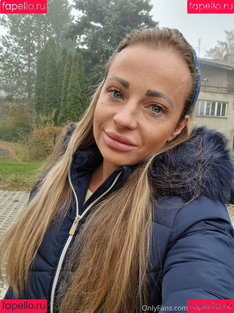 yourmonica / yourmonicaa Onlyfans Photo Gallery 