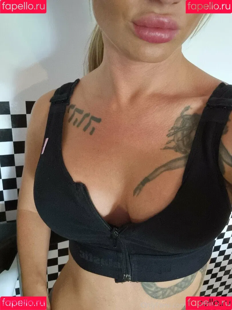 yourmonica / yourmonicaa Onlyfans Photo Gallery 