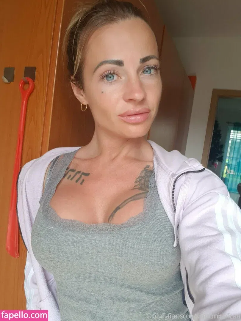 yourmonica / yourmonicaa Onlyfans Photo Gallery 