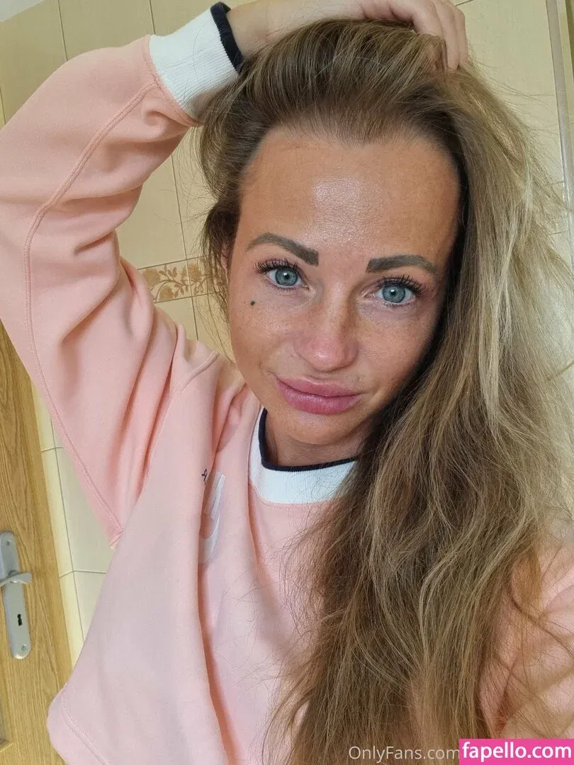 yourmonica / yourmonicaa Onlyfans Photo Gallery 