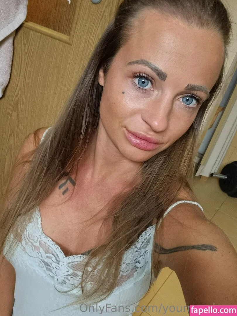 yourmonica / yourmonicaa Onlyfans Photo Gallery 