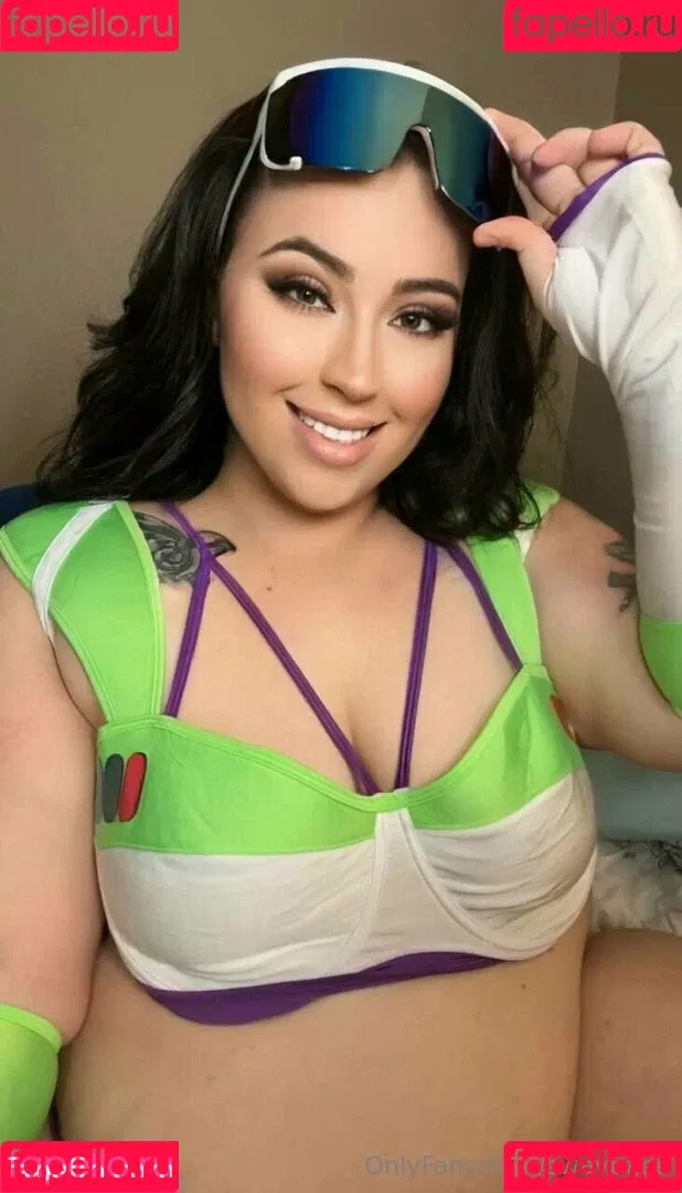 sway_baetv / swaybaee Onlyfans Photo Gallery 