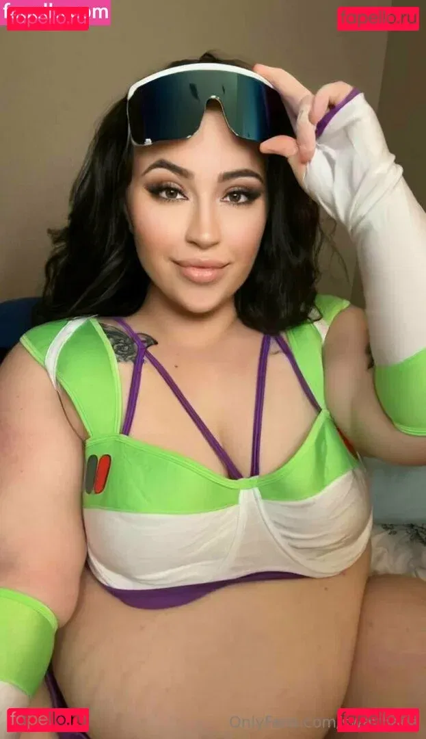 sway_baetv / swaybaee Onlyfans Photo Gallery 