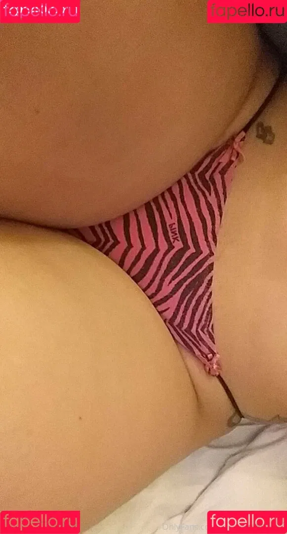 blonde_honey22 / chrissyamber1122 Onlyfans Photo Gallery 