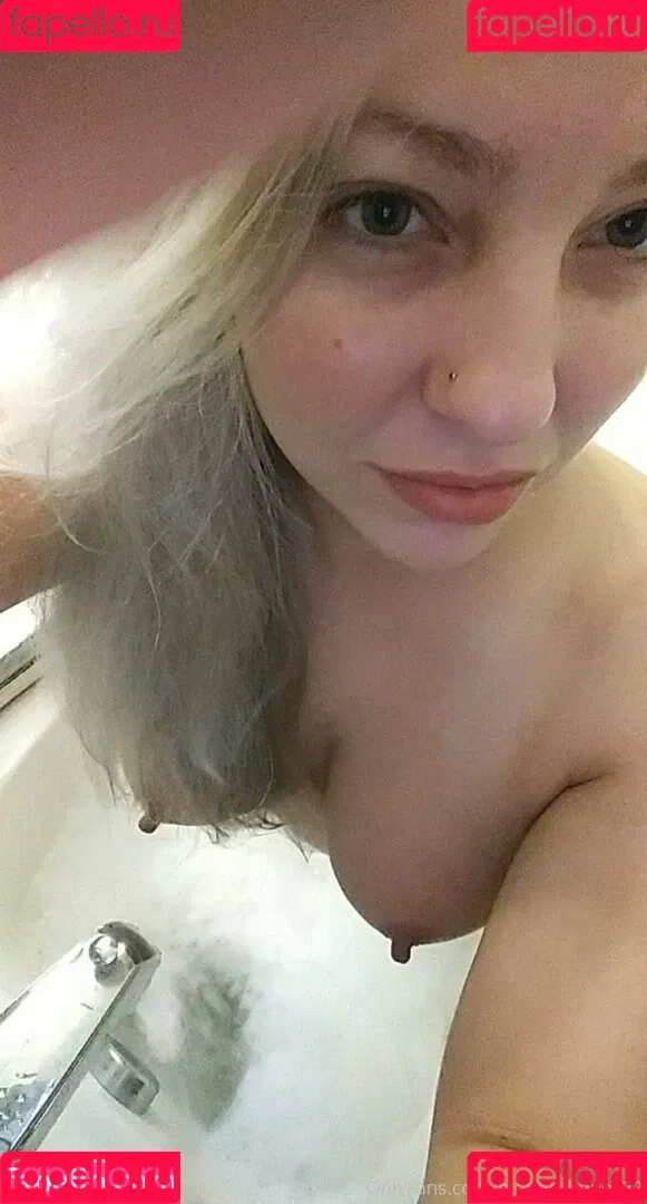 blonde_honey22 / chrissyamber1122 Onlyfans Photo Gallery 