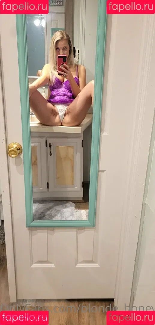 blonde_honey22 / chrissyamber1122 Onlyfans Photo Gallery 