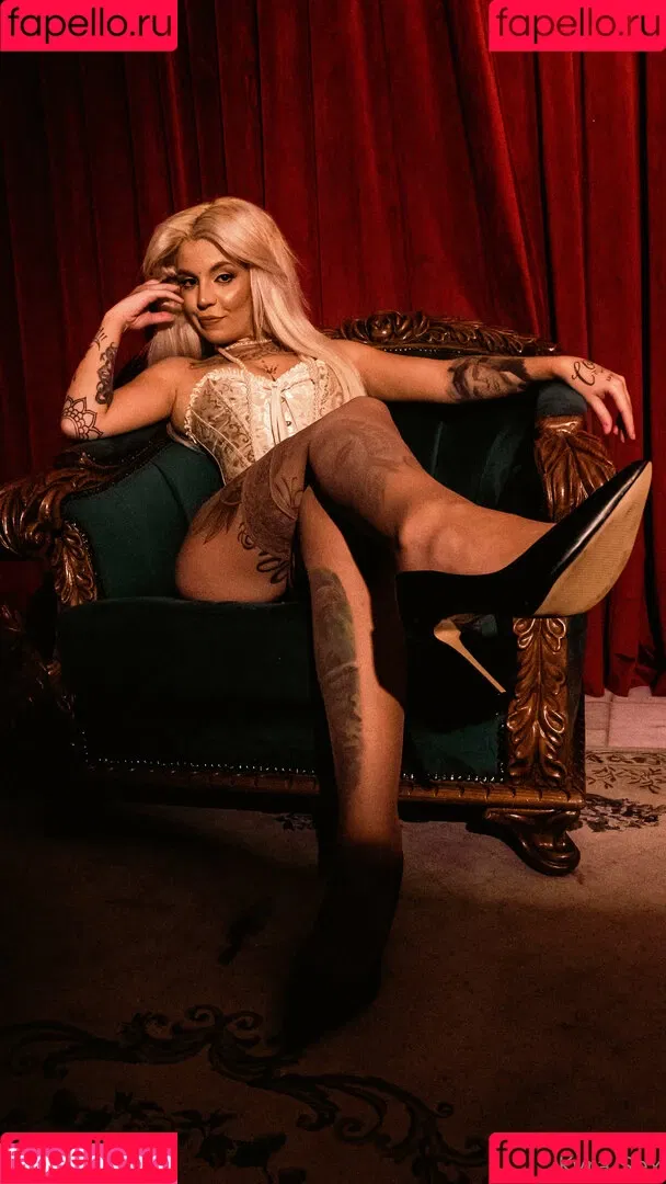 kyrasex / kyrawex Onlyfans Photo Gallery 