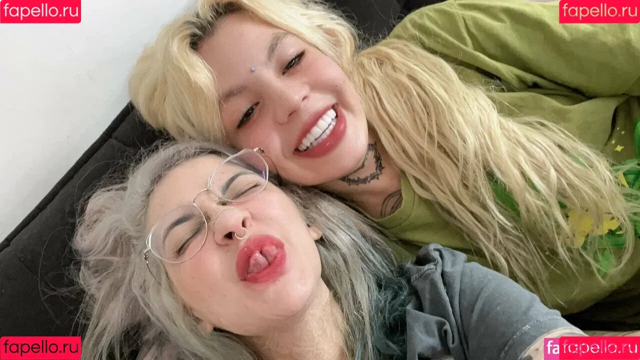 kyrasex / kyrawex Onlyfans Photo Gallery 