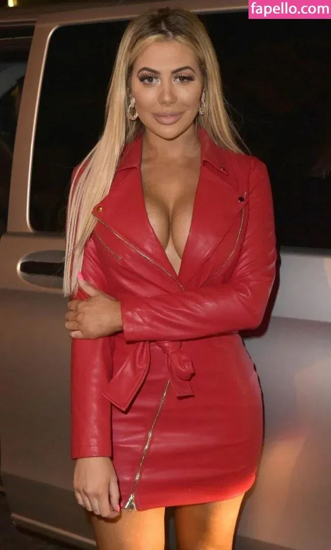 kyrasex / kyrawex Onlyfans Photo Gallery 