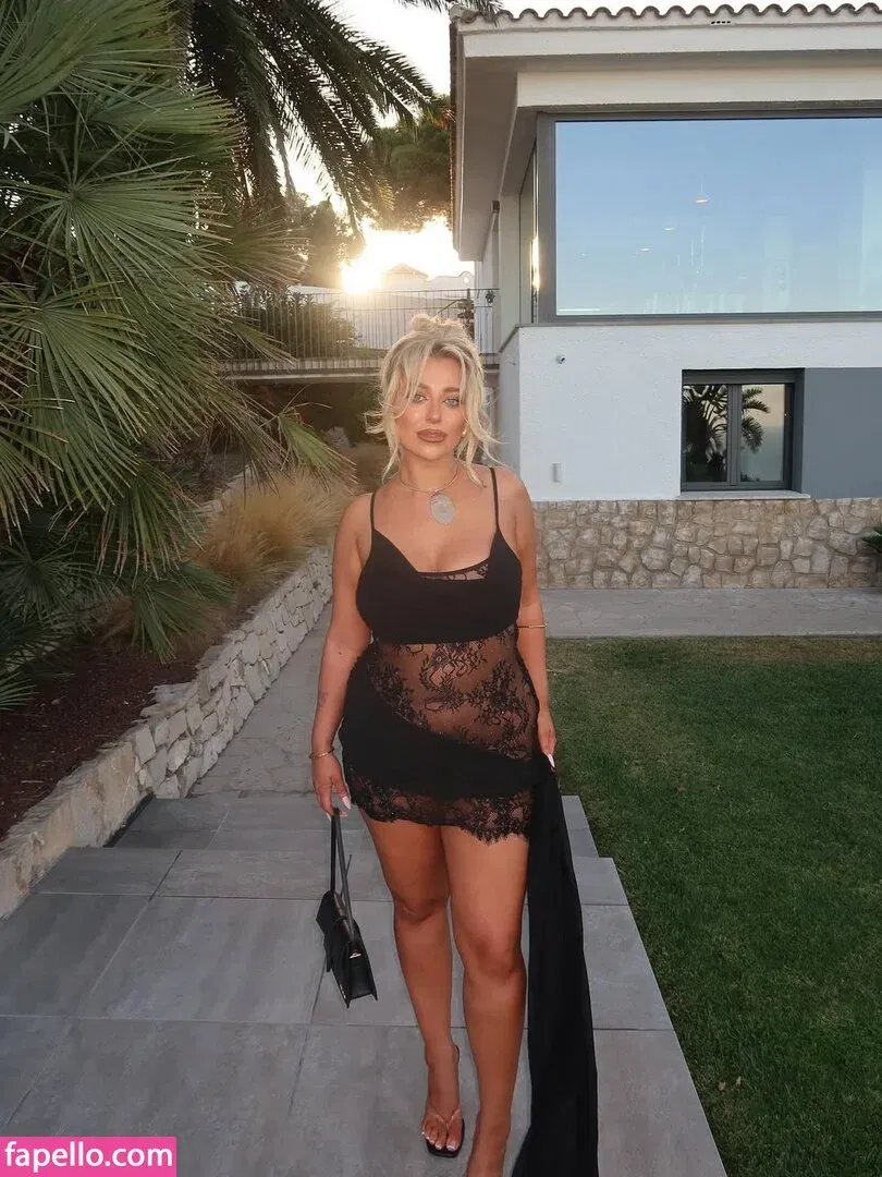 kyrasex / kyrawex Onlyfans Photo Gallery 