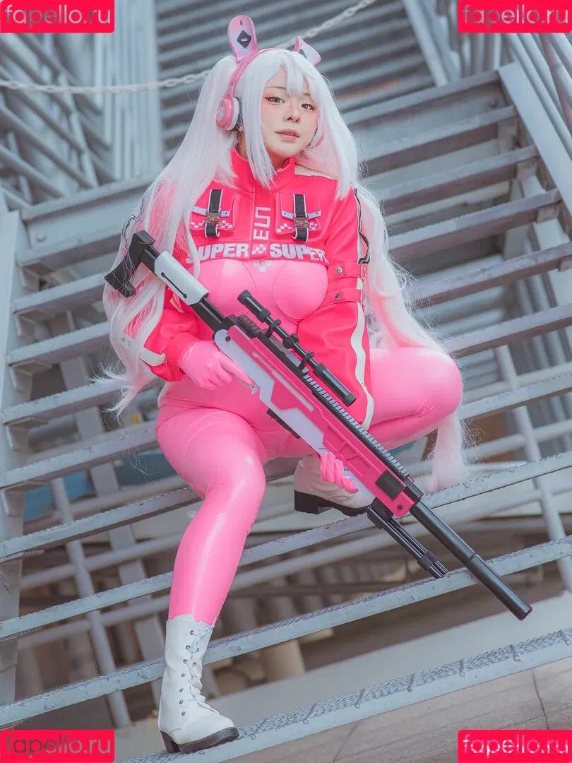 Rithe Cosplay / hellyrite / ritheania.c Onlyfans Photo Gallery 