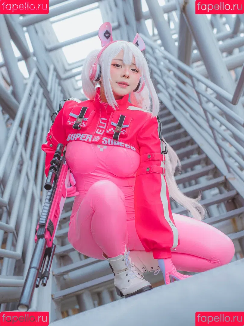 Rithe Cosplay / hellyrite / ritheania.c Onlyfans Photo Gallery 