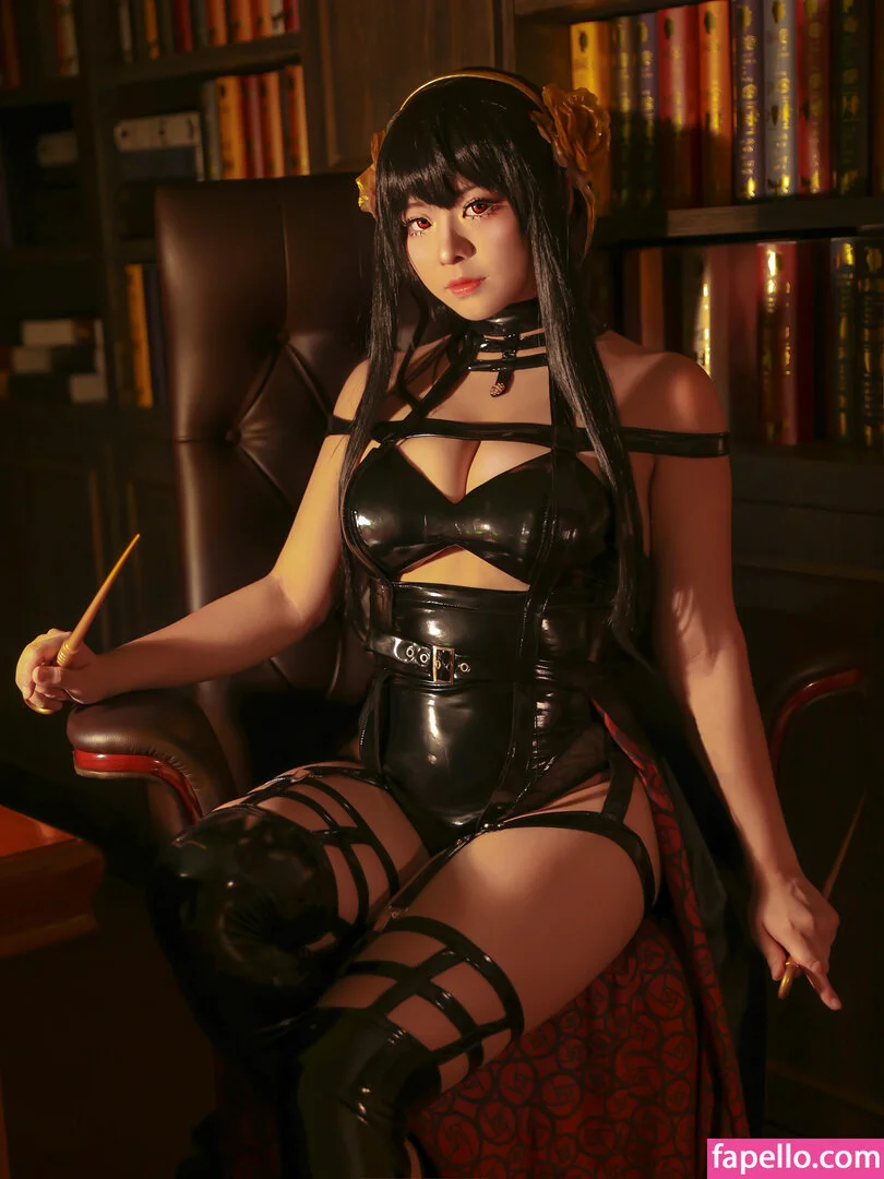 Rithe Cosplay / hellyrite / ritheania.c Onlyfans Photo Gallery 