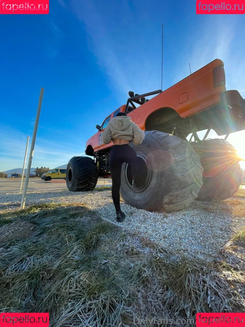 barbora99 / barbora_99 Onlyfans Photo Gallery 