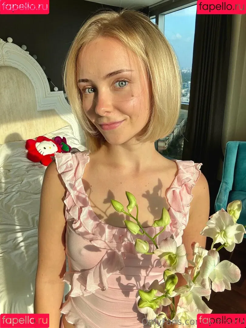 Supravie / supraviee Onlyfans Photo Gallery 