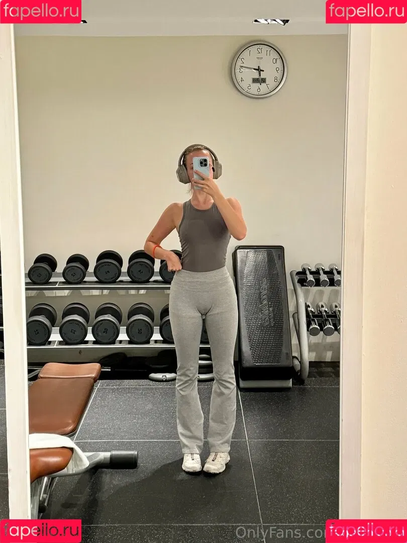 Supravie / supraviee Onlyfans Photo Gallery 