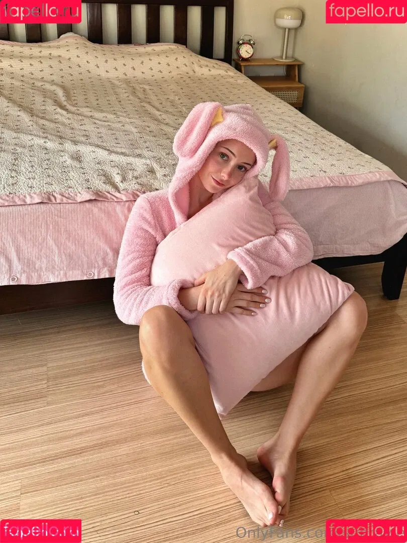 Supravie / supraviee Onlyfans Photo Gallery 