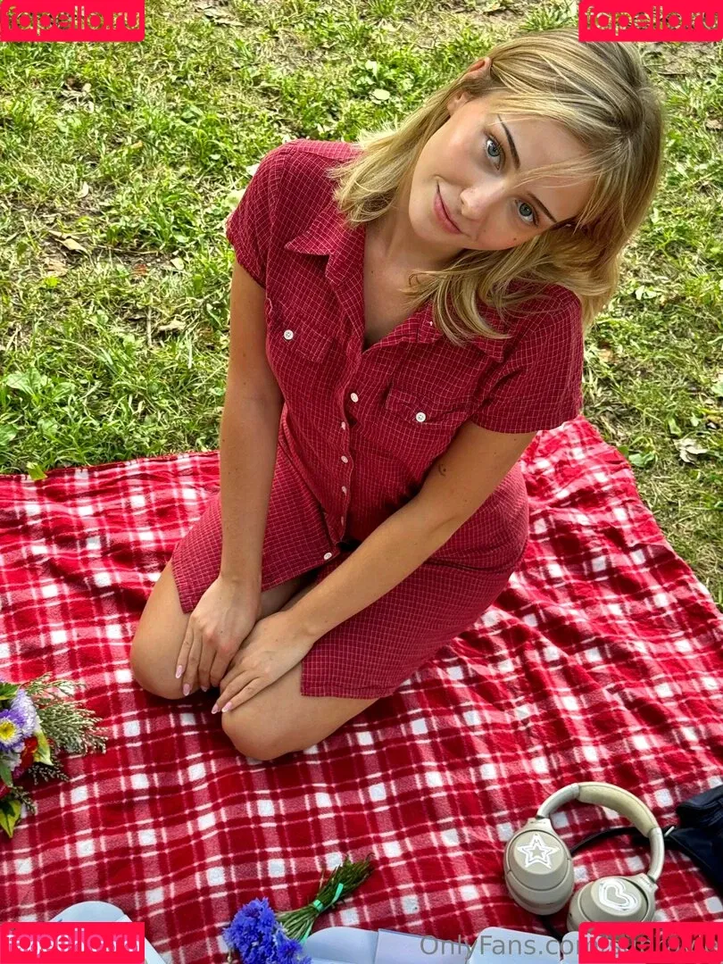 Supravie / supraviee Onlyfans Photo Gallery 