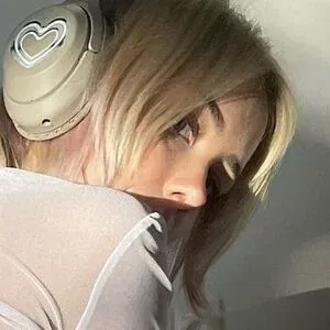 Supravie / supraviee Onlyfans Photo Gallery 