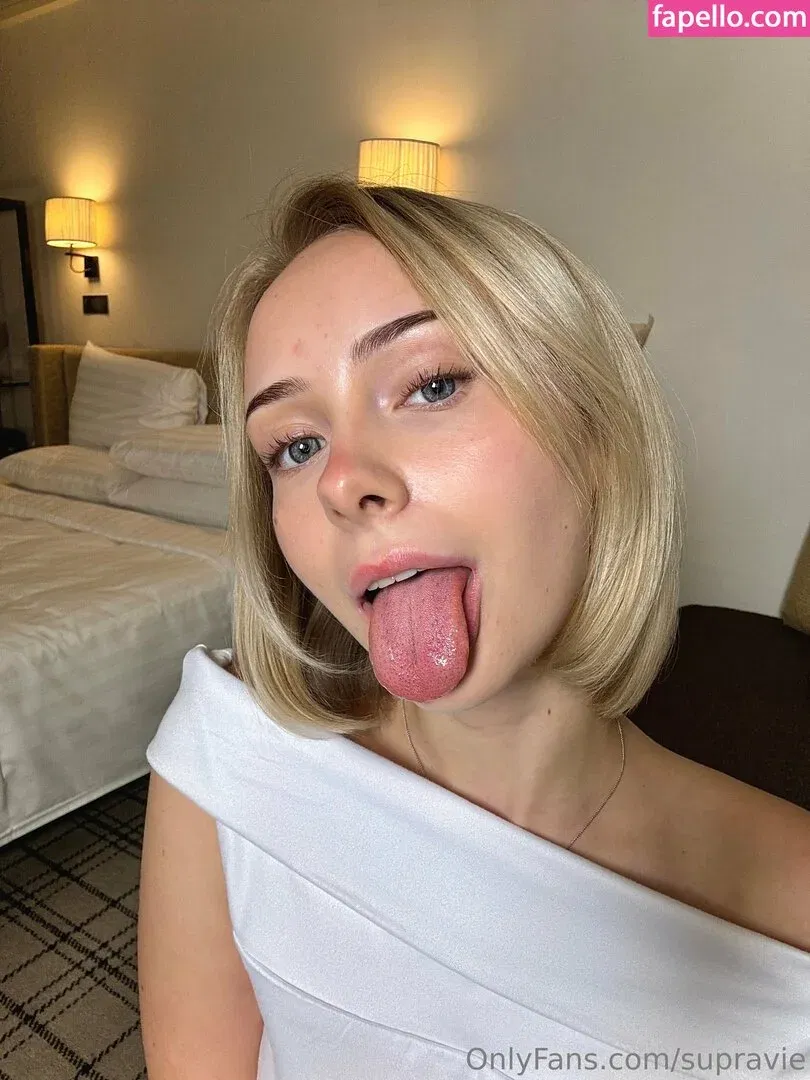 Supravie / supraviee Onlyfans Photo Gallery 