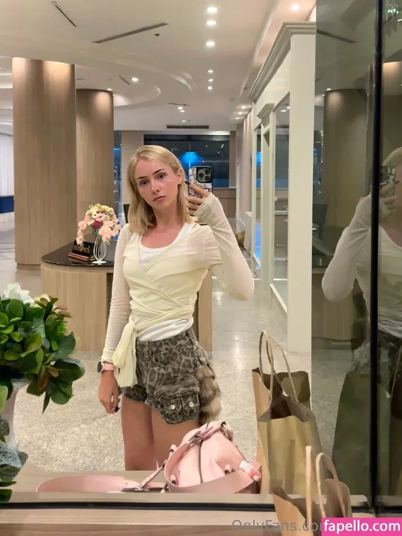 Supravie / supraviee Onlyfans Photo Gallery 