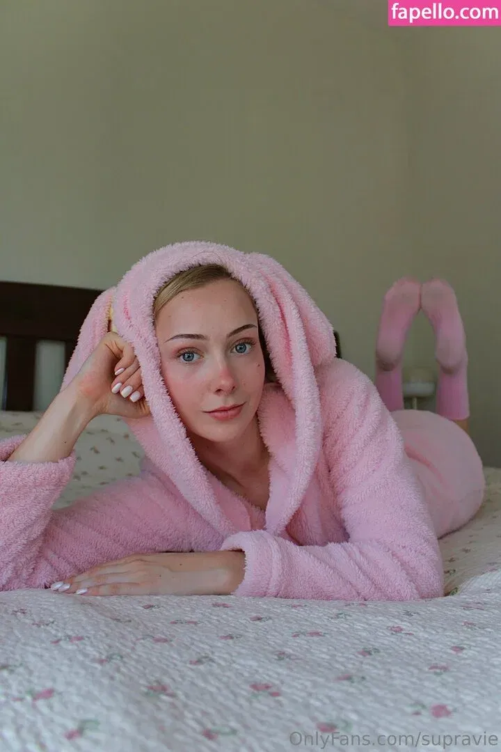 Supravie / supraviee Onlyfans Photo Gallery 