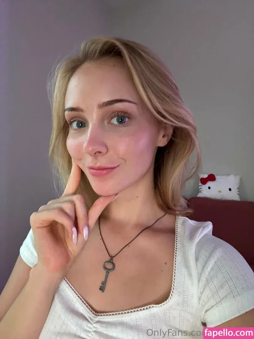 Supravie / supraviee Onlyfans Photo Gallery 